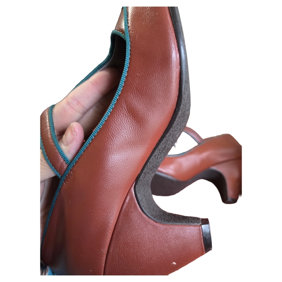 PINK Victoria's Secret Tan and Blue Heels - Picture 9 of 9